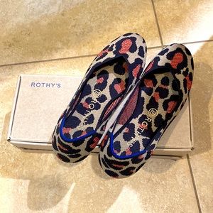 Rothy’s round toe flats in animal print. Size 8. Excellent condition.